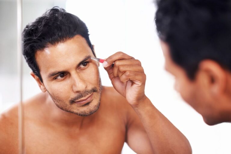 Should You Trim Your Eyebrows As a Man?